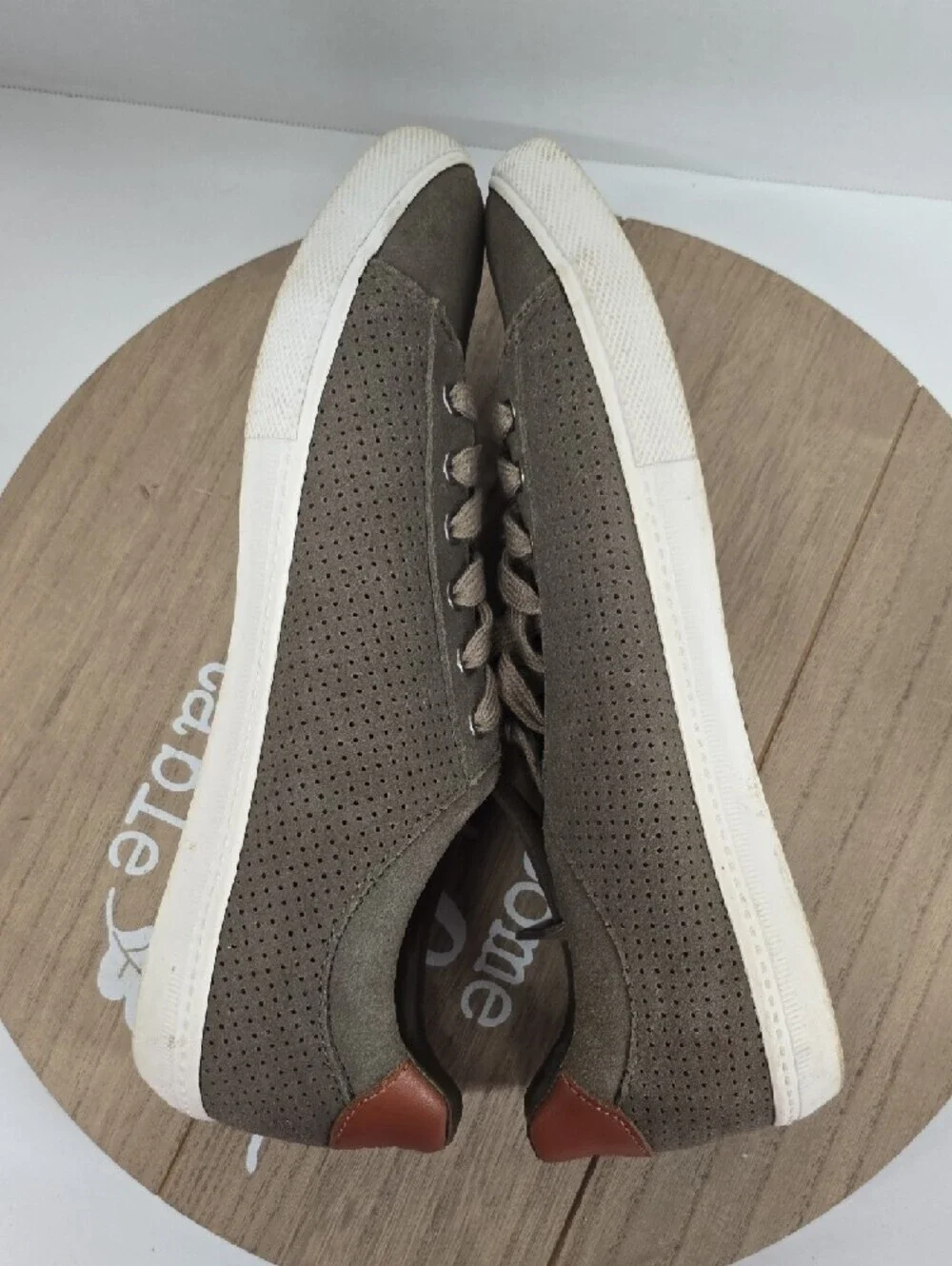 Original Penguin Men's Low-Top Sneakers in Olive Size 9